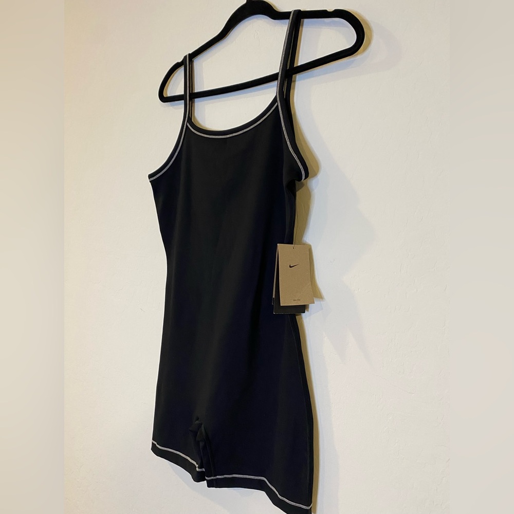 Nike Black and White Sports Romper - Picture 4 of 6
